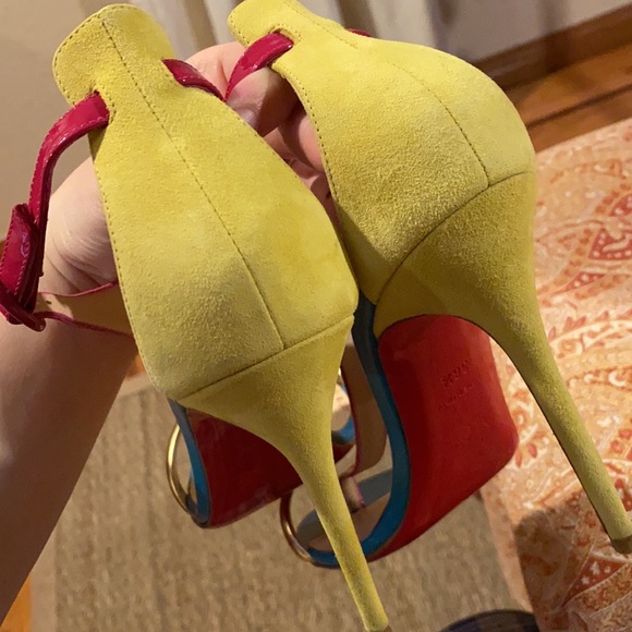 Christian Louboutin / tricolor Athena Alta 100 Heels 38.5 - Picture 10 of 11